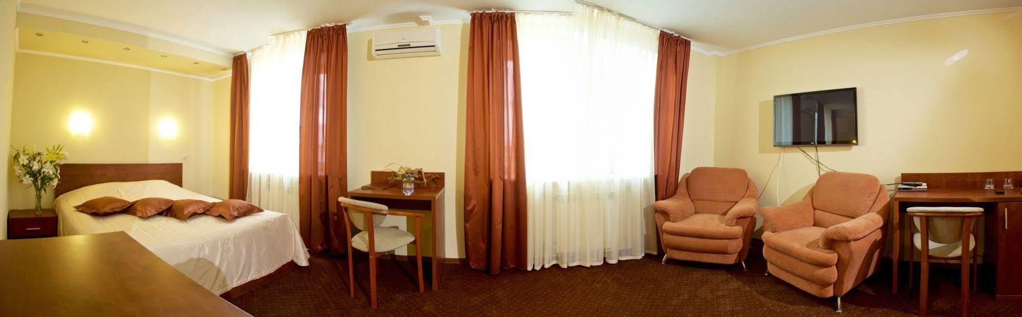 Gallery Hotel Perm Exterior photo